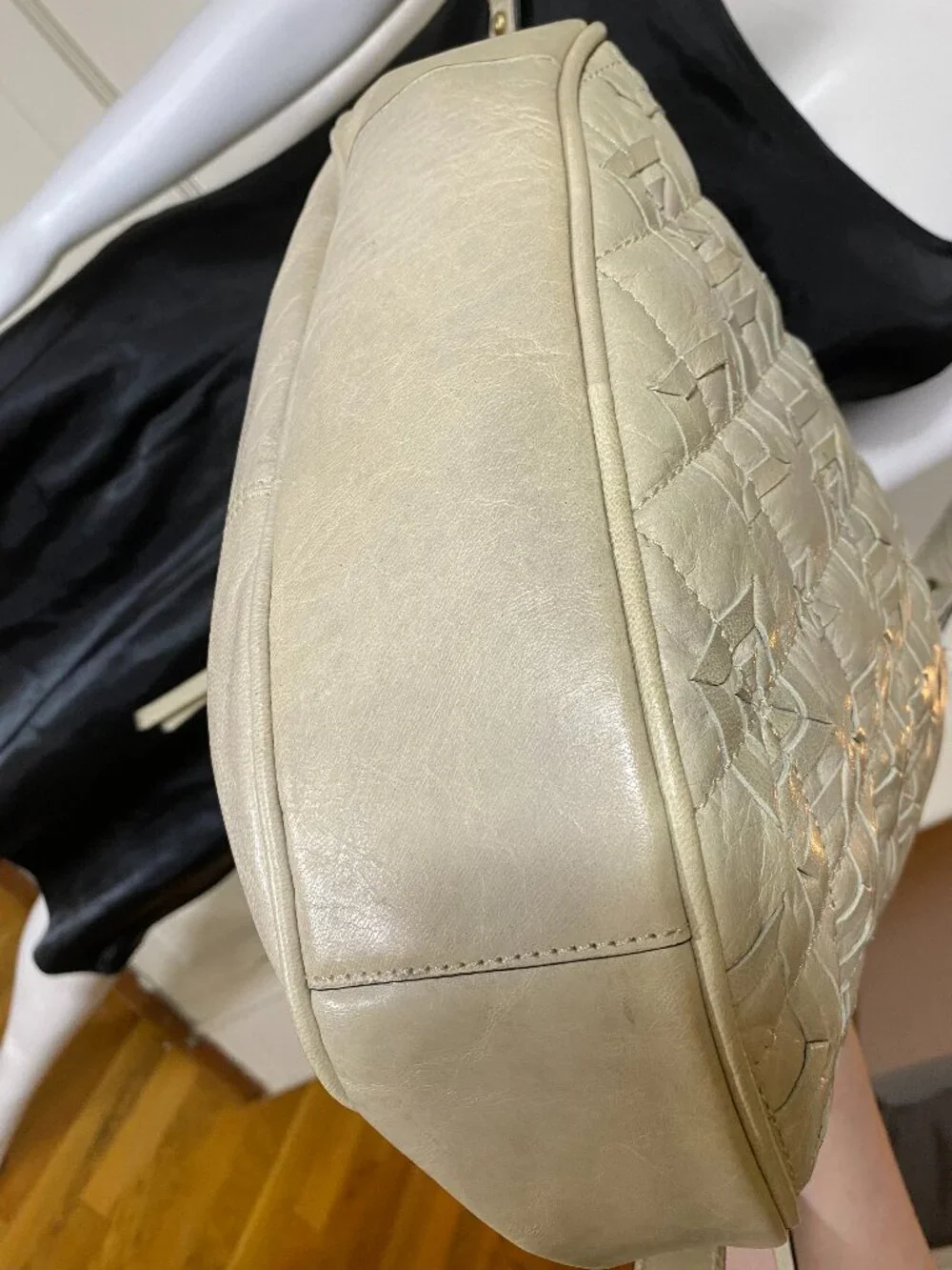FIRENZE BELLA Quilt Diamond Woven Satchel Crossbody Hobo Bag Cream Leather $114